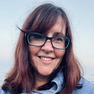 Meet your Posher, Alison